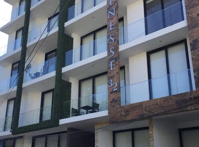 Luxury 5th Avenue Menesse 32